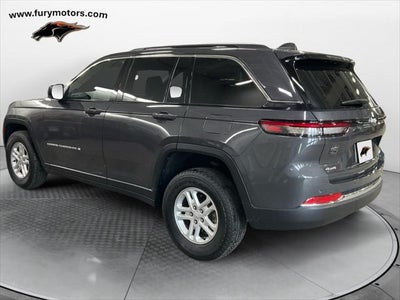 2025 Jeep Grand Cherokee Laredo 4x4