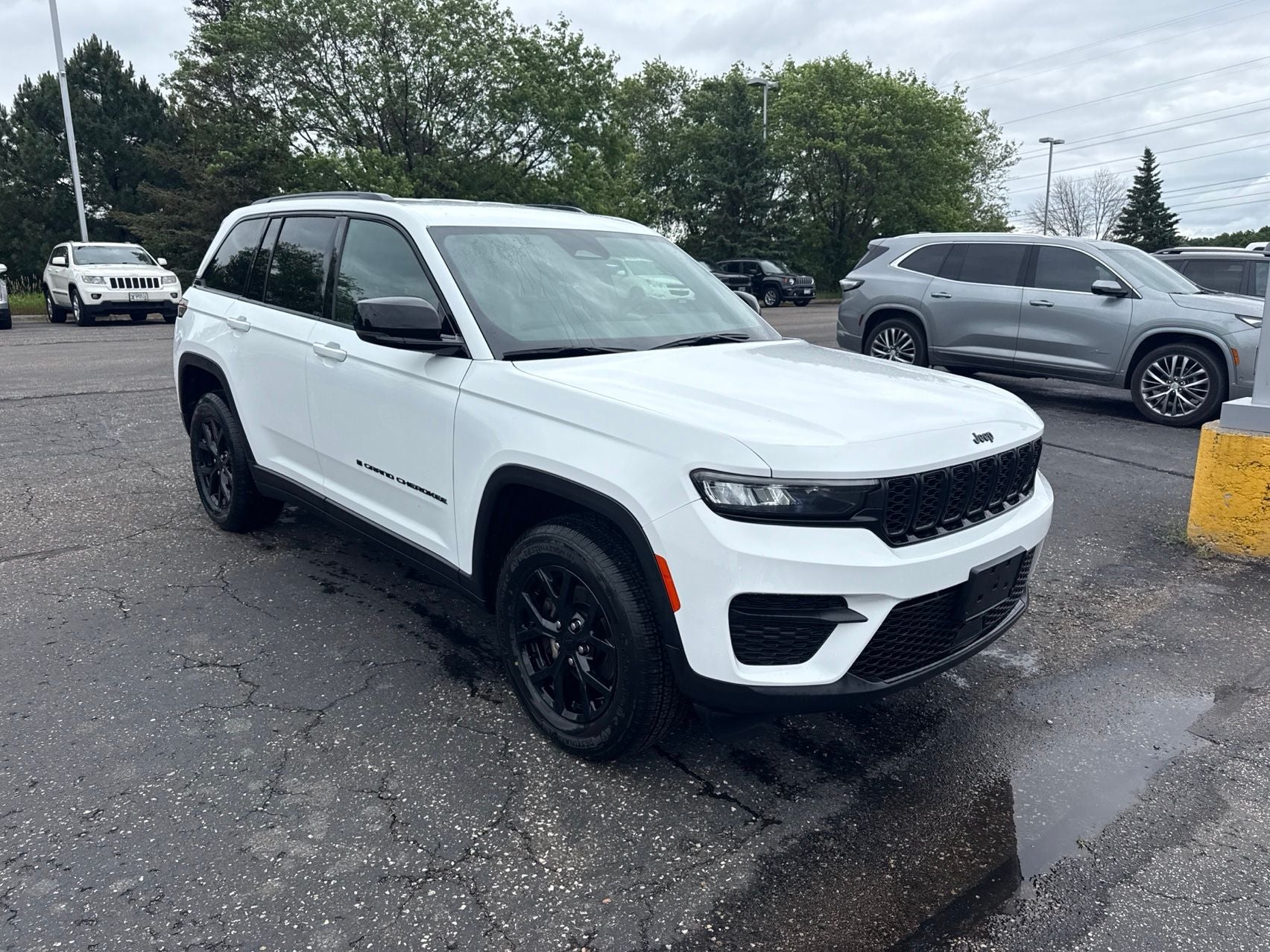 2024 Jeep Grand Cherokee Altitude