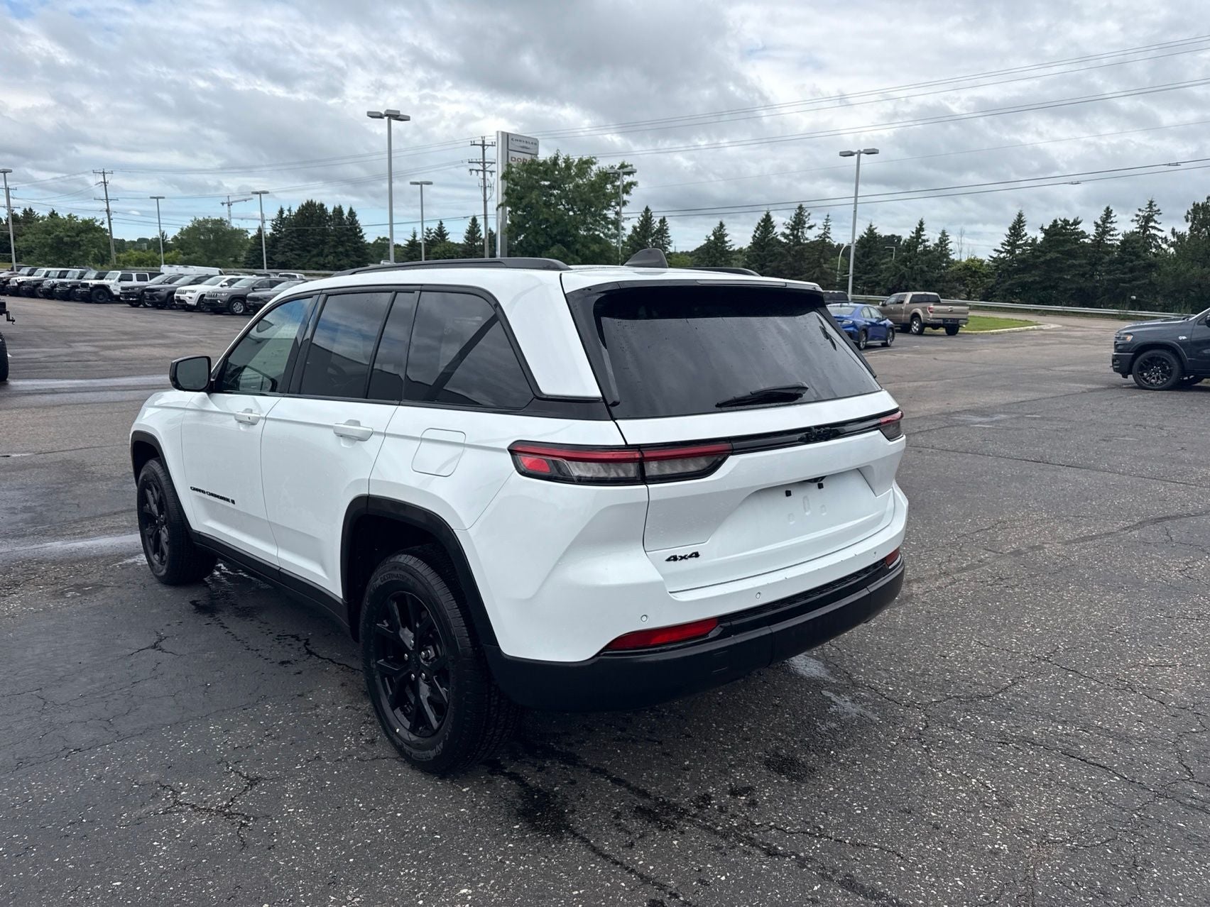 2024 Jeep Grand Cherokee Altitude