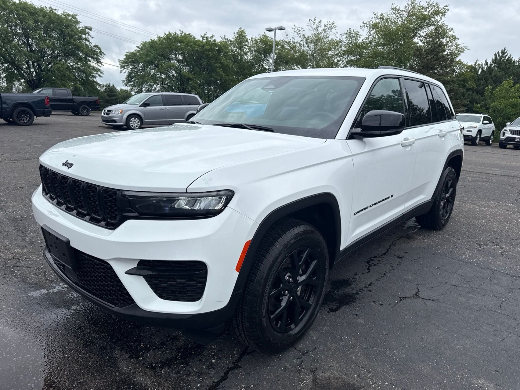 2024 Jeep Grand Cherokee Altitude
