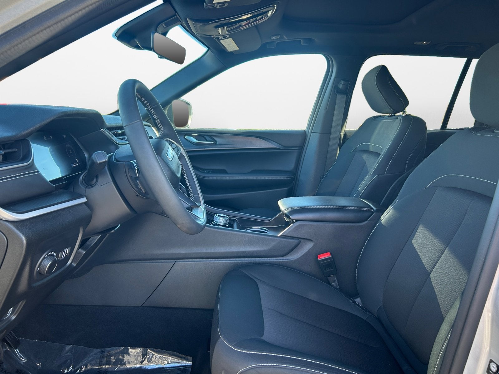 2025 Jeep Grand Cherokee Laredo X 4x4