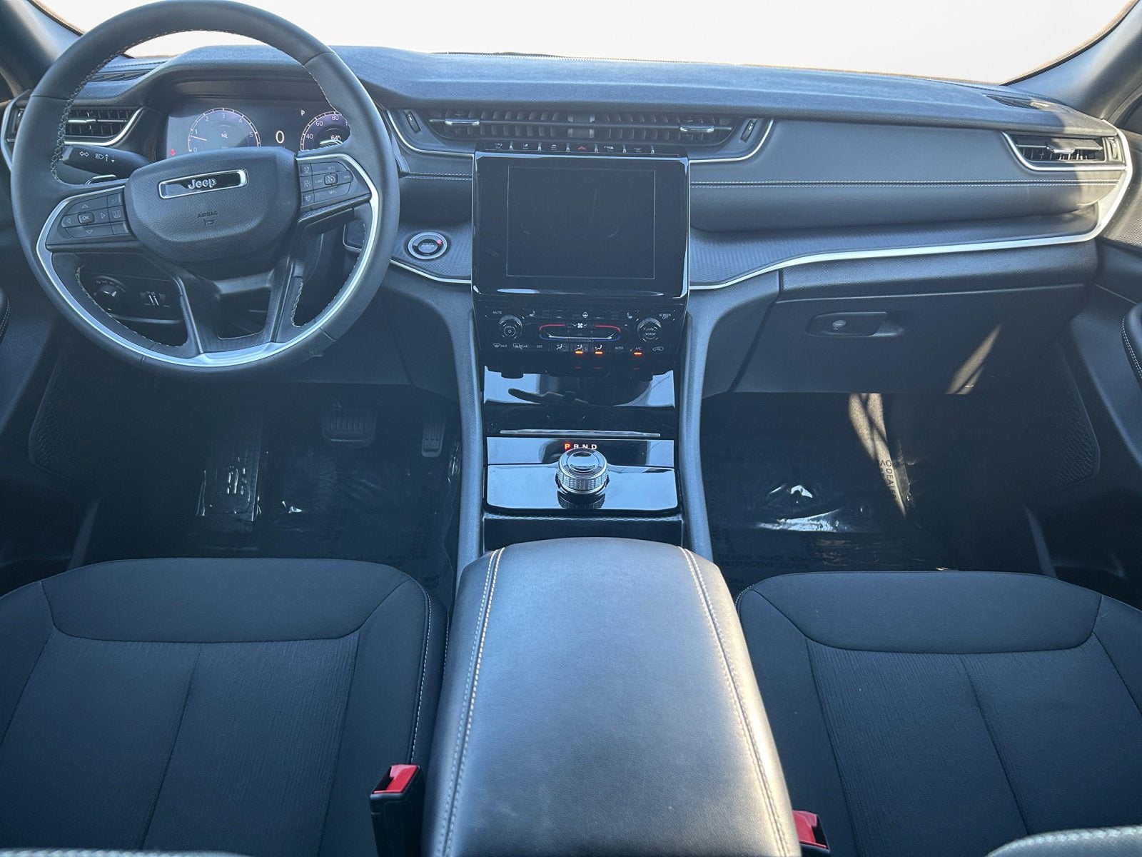 2025 Jeep Grand Cherokee Laredo X 4x4
