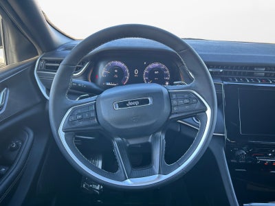 2025 Jeep Grand Cherokee Laredo X 4x4