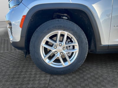 2025 Jeep Grand Cherokee Laredo X 4x4