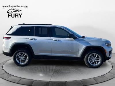 2025 Jeep Grand Cherokee Laredo X 4x4