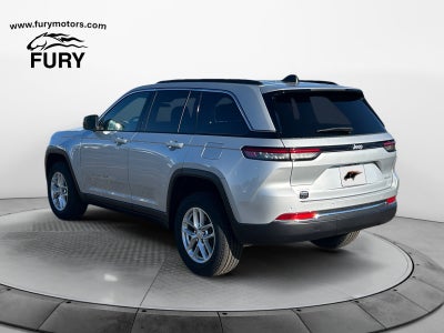 2025 Jeep Grand Cherokee Laredo X 4x4