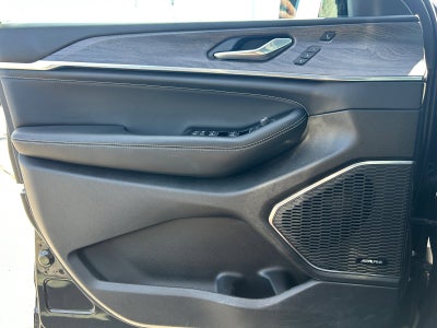 2024 Jeep Grand Cherokee Overland 4x4