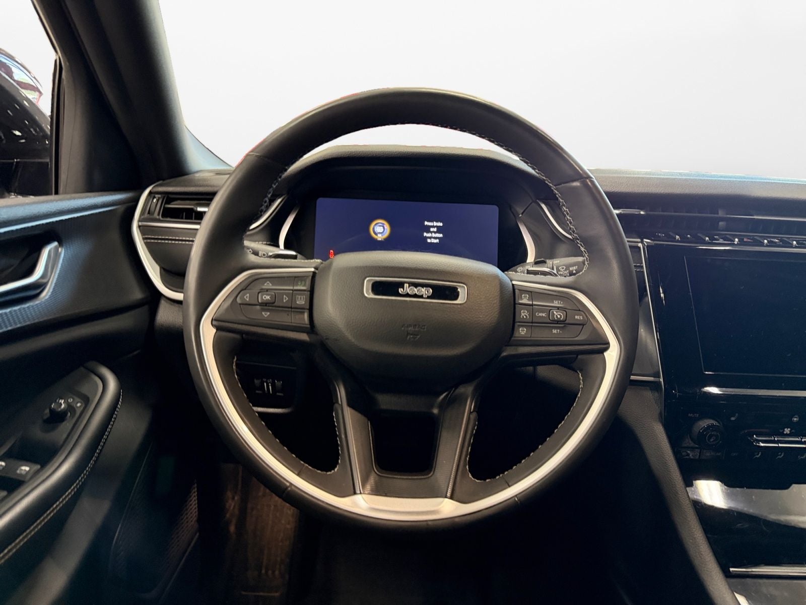 2023 Jeep Grand Cherokee L Altitude