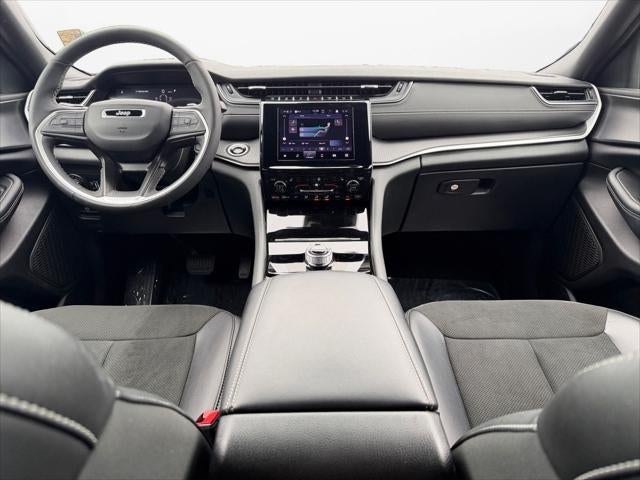 2025 Jeep Grand Cherokee L Altitude X 4x4