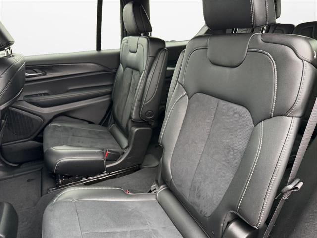 2025 Jeep Grand Cherokee L Altitude X 4x4