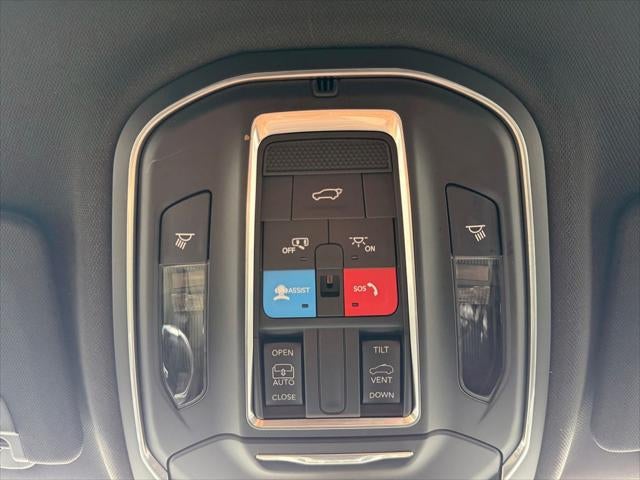 2025 Jeep Grand Cherokee L Altitude X 4x4