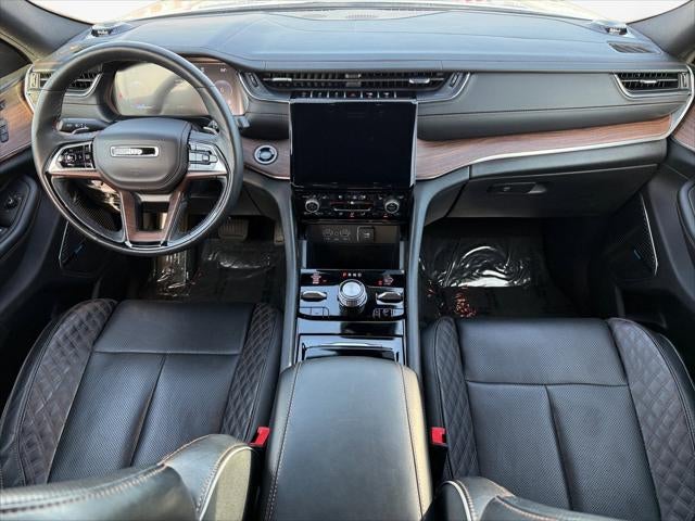 2025 Jeep Grand Cherokee L Summit 4x4