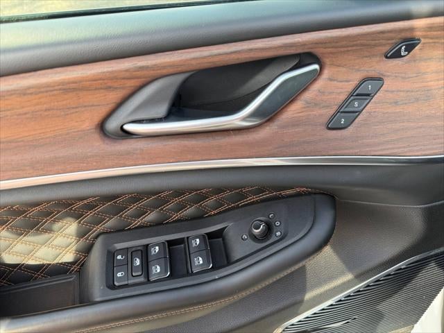 2025 Jeep Grand Cherokee L Summit 4x4