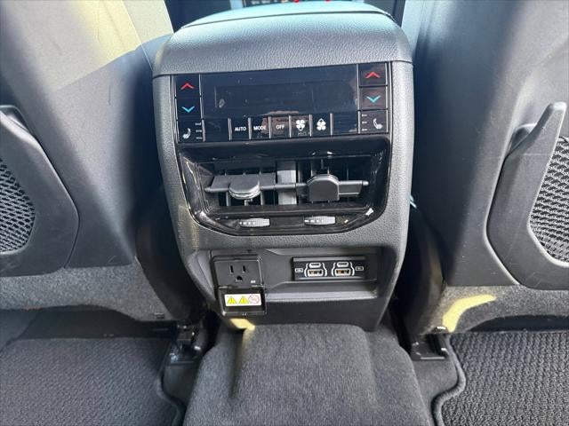 2025 Jeep Grand Cherokee L Summit 4x4