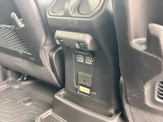 2025 Jeep Wrangler 2-Door Recon