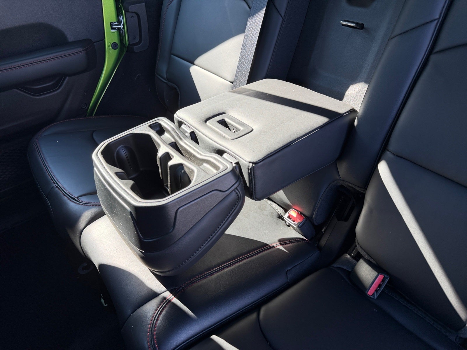 2025 Jeep Wrangler 4-Door Recon 4x4