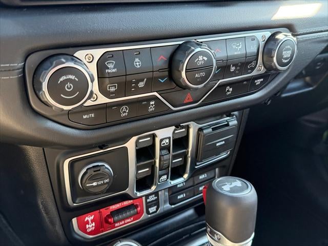 2025 Jeep Wrangler 4-Door Recon 4x4