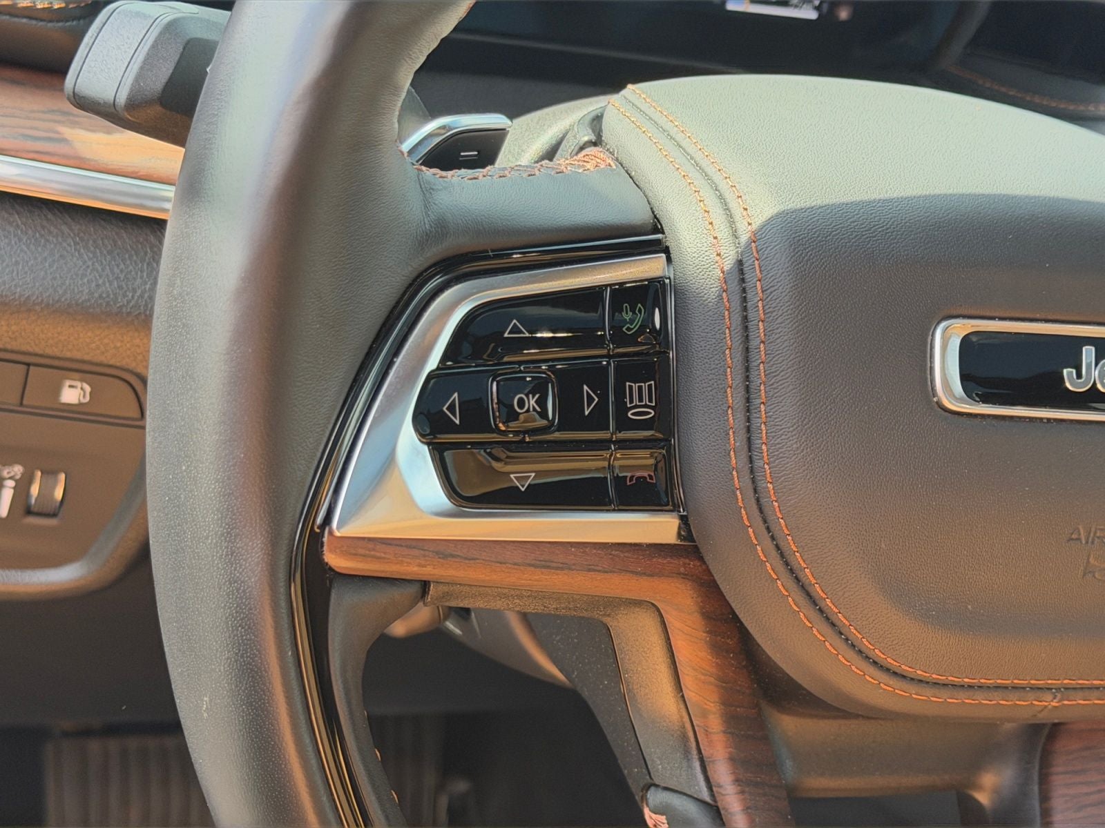 2025 Jeep Grand Cherokee 4xe Summit