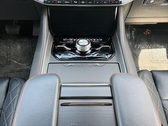 2025 Jeep Grand Wagoneer L Series III Obsidian 4x4