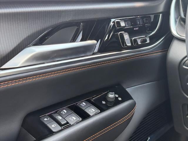 2025 Jeep Grand Wagoneer L Series III Obsidian 4x4
