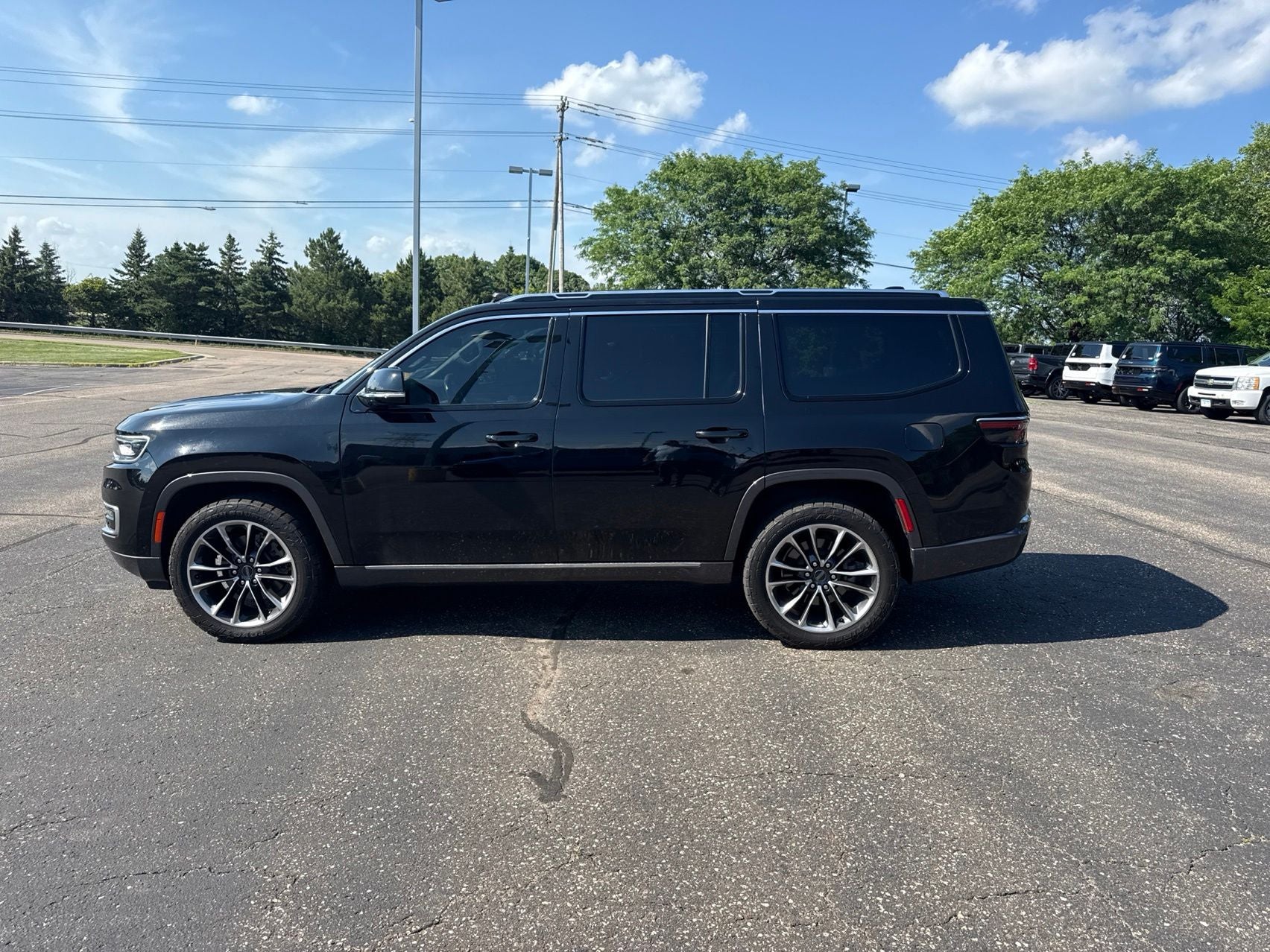 2022 Jeep Wagoneer Series III