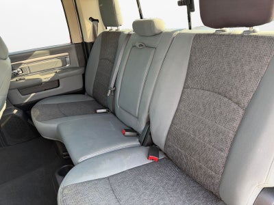 2019 RAM 1500 Classic SLT Crew Cab 4x4 5'7' Box