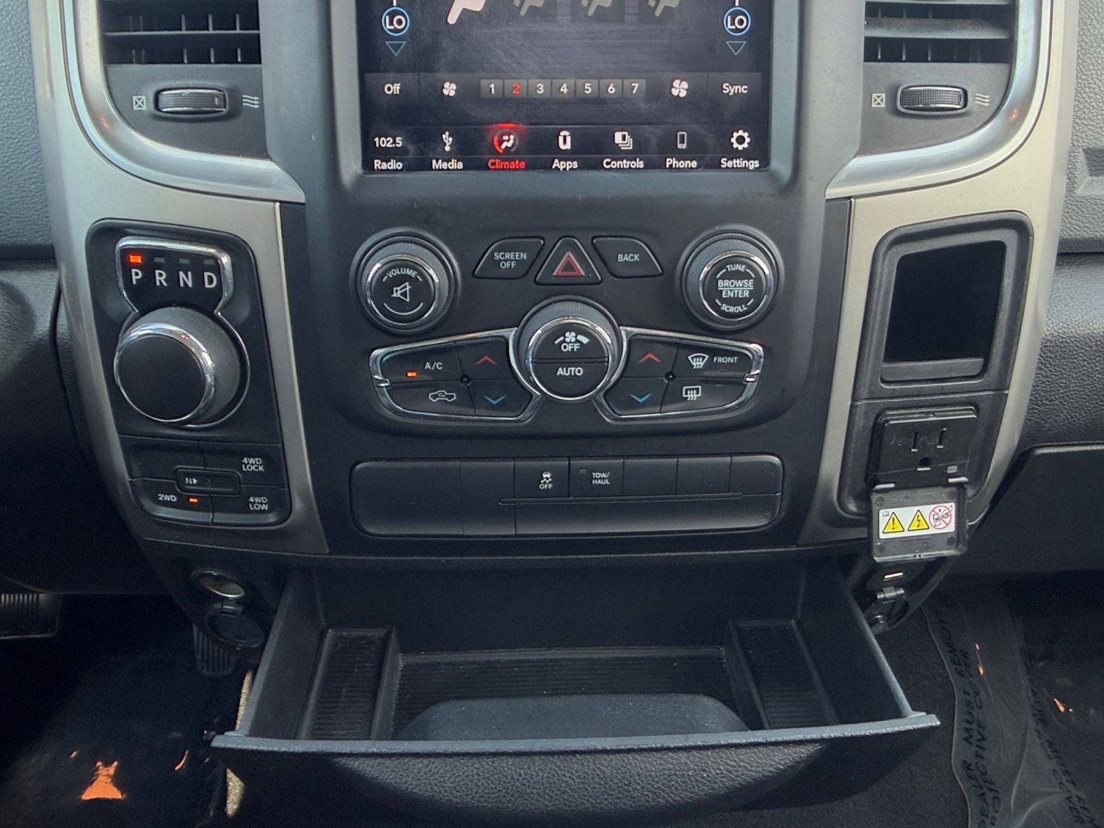 2019 RAM 1500 Classic SLT Crew Cab 4x4 5'7' Box