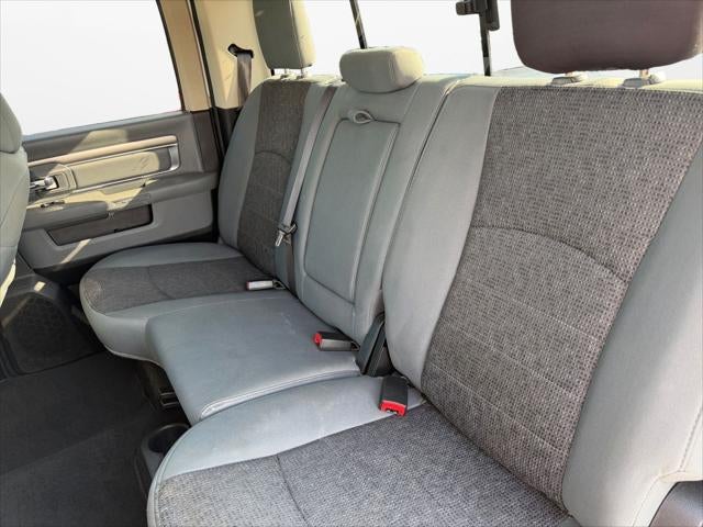 2019 RAM 1500 Classic SLT Crew Cab 4x4 5'7' Box