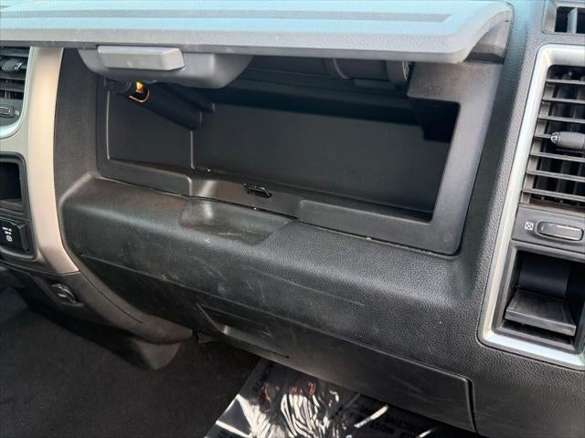 2019 RAM 1500 Classic SLT Crew Cab 4x4 5'7' Box