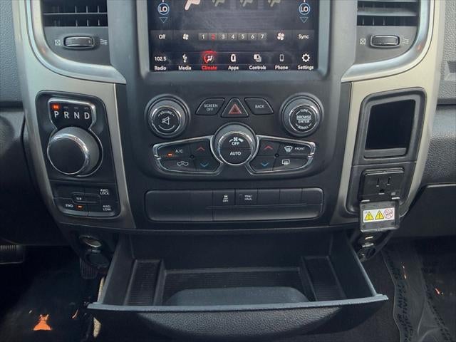 2019 RAM 1500 Classic SLT Crew Cab 4x4 5'7' Box