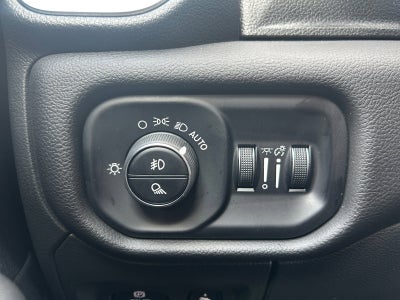 2025 RAM 1500 Big Horn Crew Cab 4x4 5'7' Box