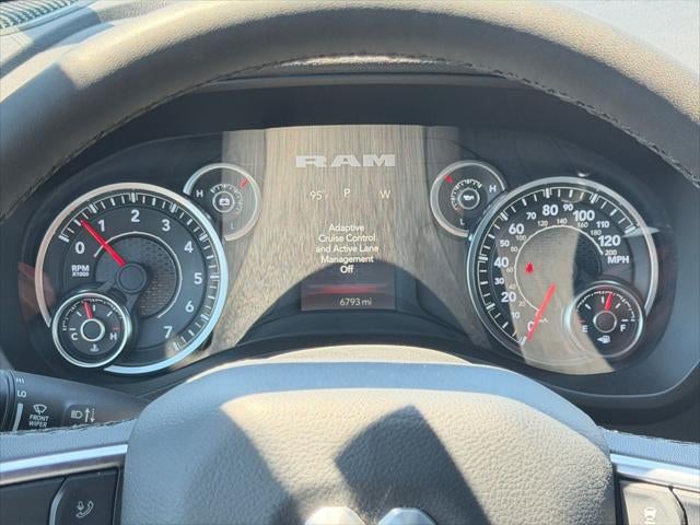 2025 RAM 1500 Big Horn Crew Cab 4x4 5'7' Box
