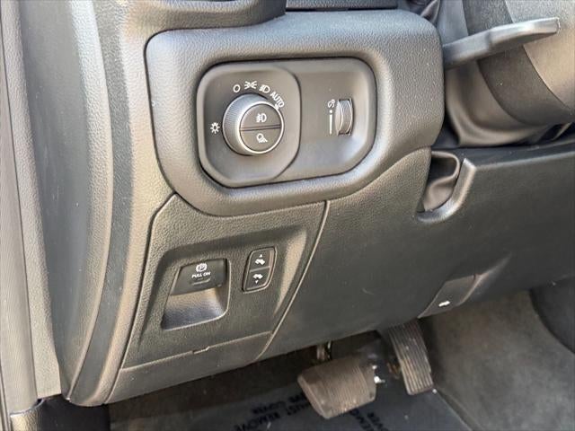 2024 RAM 1500 Big Horn Quad Cab 4x4 6'4' Box