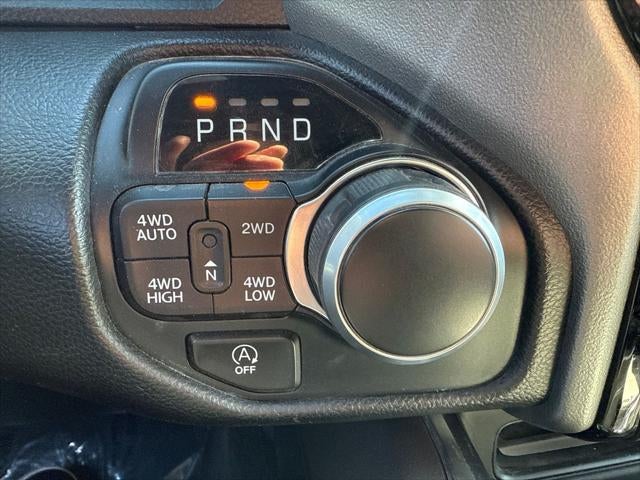 2024 RAM 1500 Big Horn Crew Cab 4x4 5'7' Box