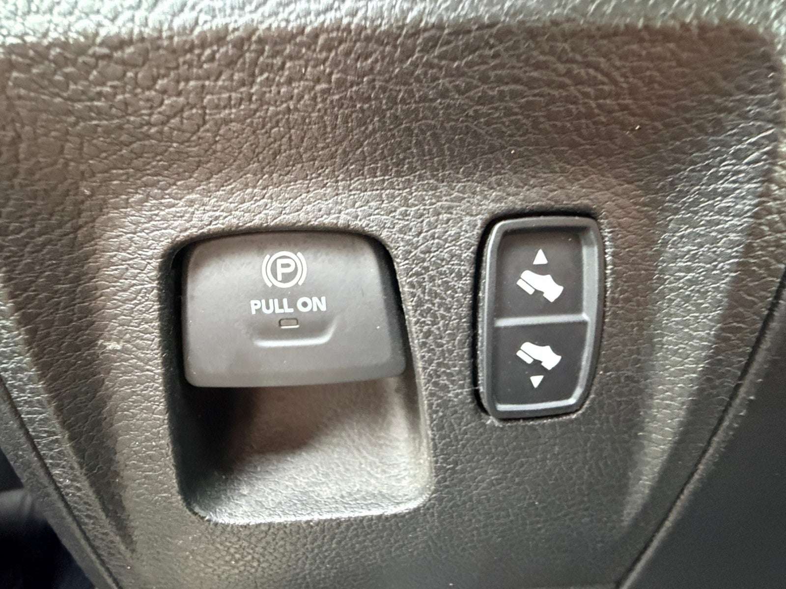 2019 RAM 1500 Big Horn/Lone Star Crew Cab 4x4 5'7' Box