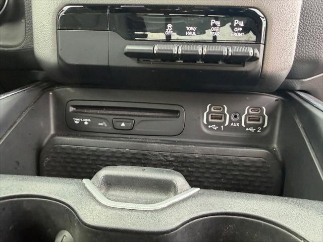 2019 RAM 1500 Big Horn/Lone Star Crew Cab 4x4 5'7' Box