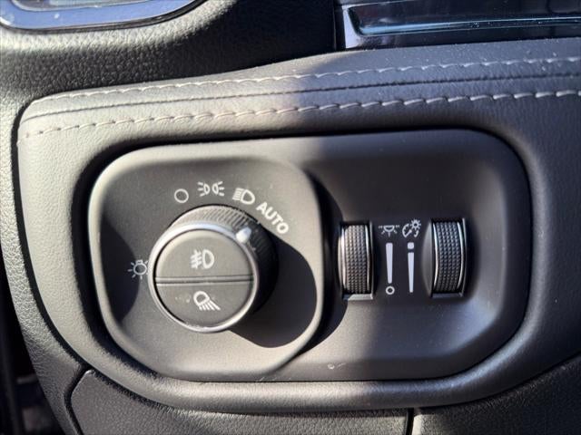 2023 RAM 1500 Limited Crew Cab 4x4 5'7' Box