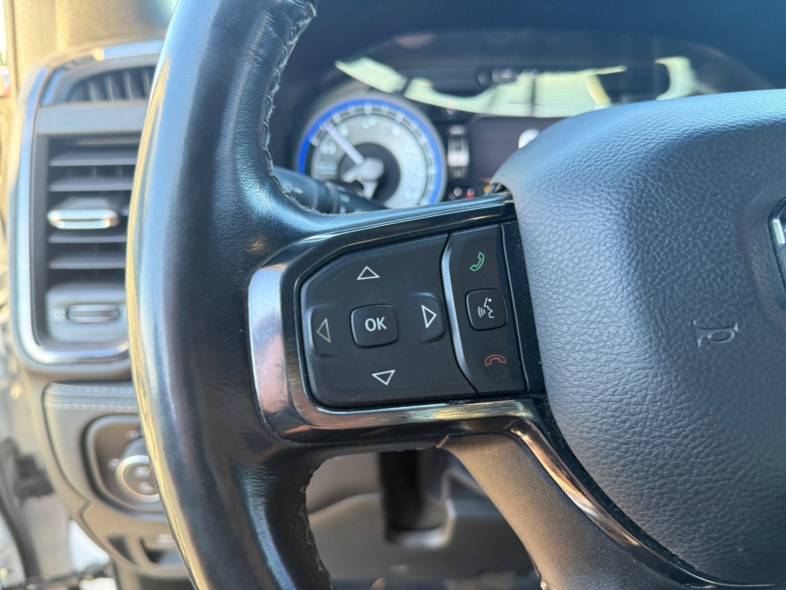 2022 RAM 1500 Limited Crew Cab 4x4 5'7' Box