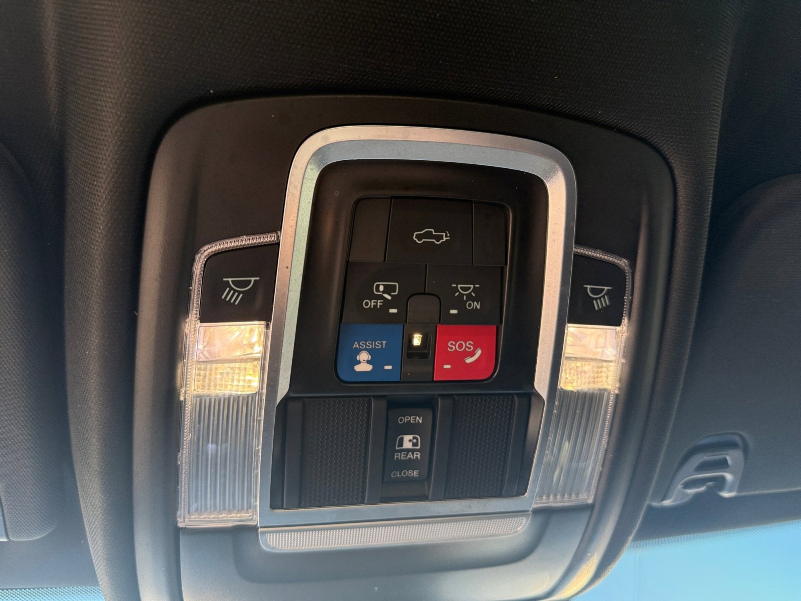 2022 RAM 1500 Limited Crew Cab 4x4 5'7' Box