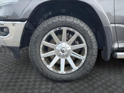 2022 RAM 1500 Laramie Crew Cab 4x4 5'7' Box