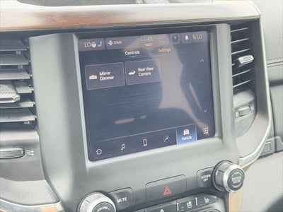 2022 RAM 1500 Laramie Crew Cab 4x4 5'7' Box