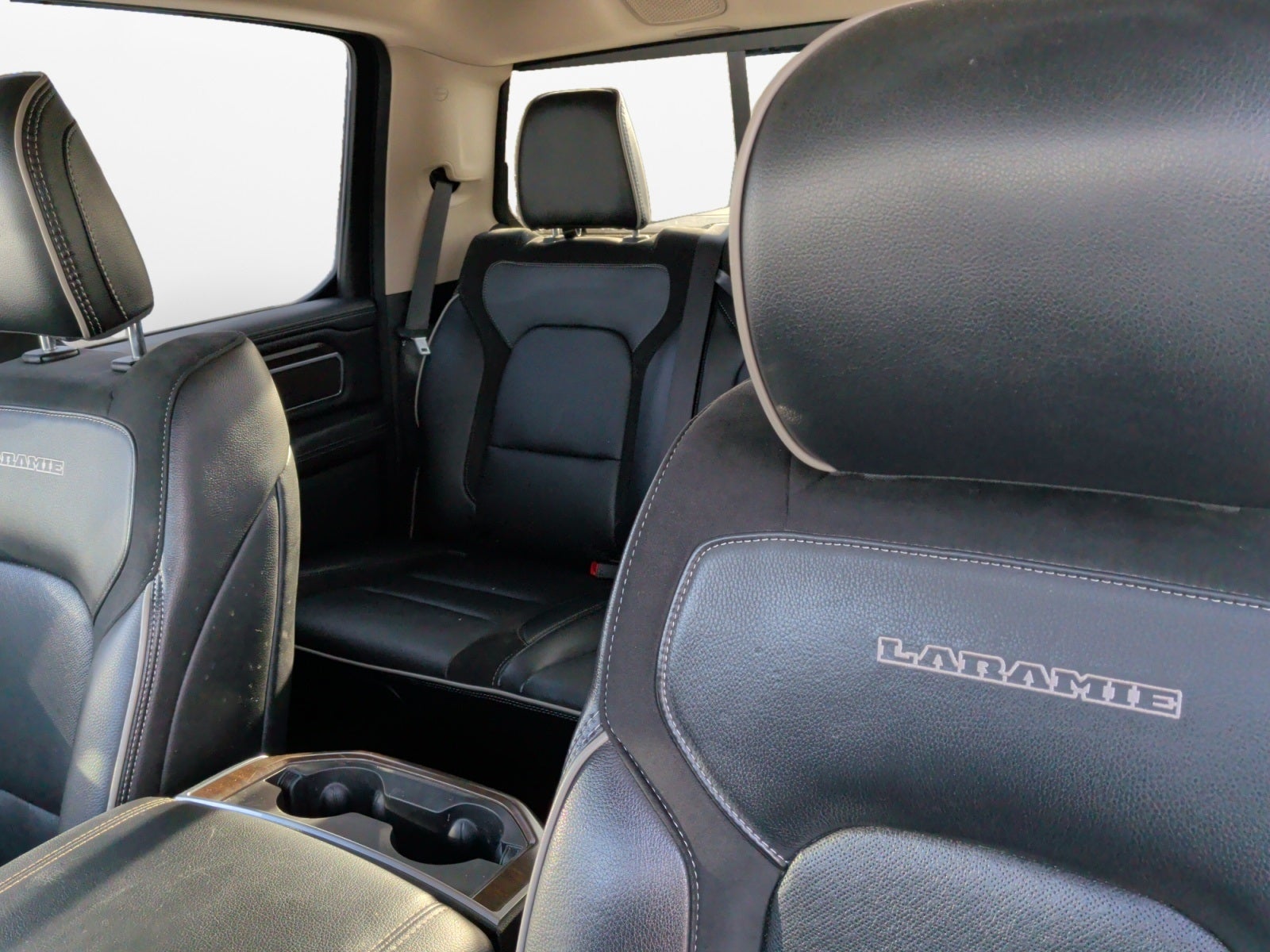 2021 RAM 1500 Laramie Crew Cab 4x4 5'7' Box