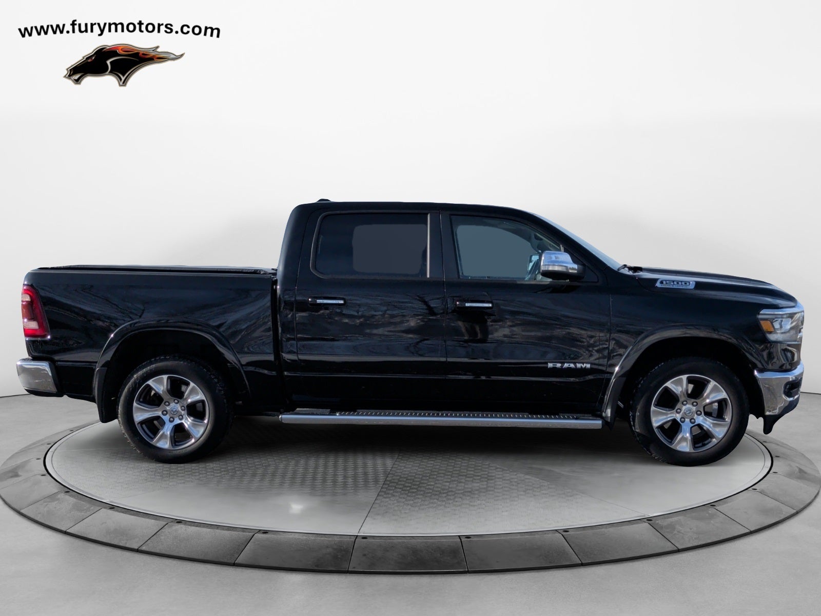 2021 RAM 1500 Laramie Crew Cab 4x4 5'7' Box