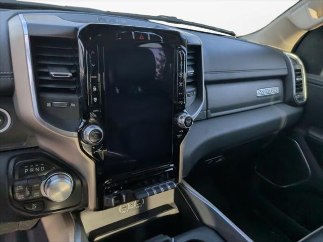 2021 RAM 1500 Laramie Crew Cab 4x4 5'7' Box