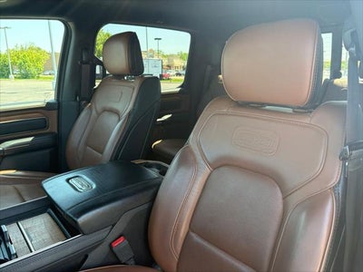 2020 RAM 1500 Laramie Longhorn Crew Cab 4x4 5'7' Box