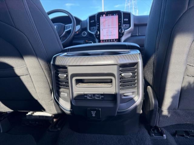2025 RAM 1500 Big Horn Crew Cab 4x4 6'4' Box