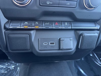 2023 Chevrolet Silverado 1500 4WD Double Cab Standard Bed Custom