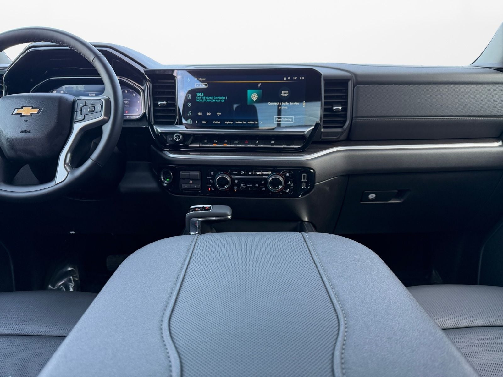 2025 Chevrolet Silverado 1500 4WD LTZ