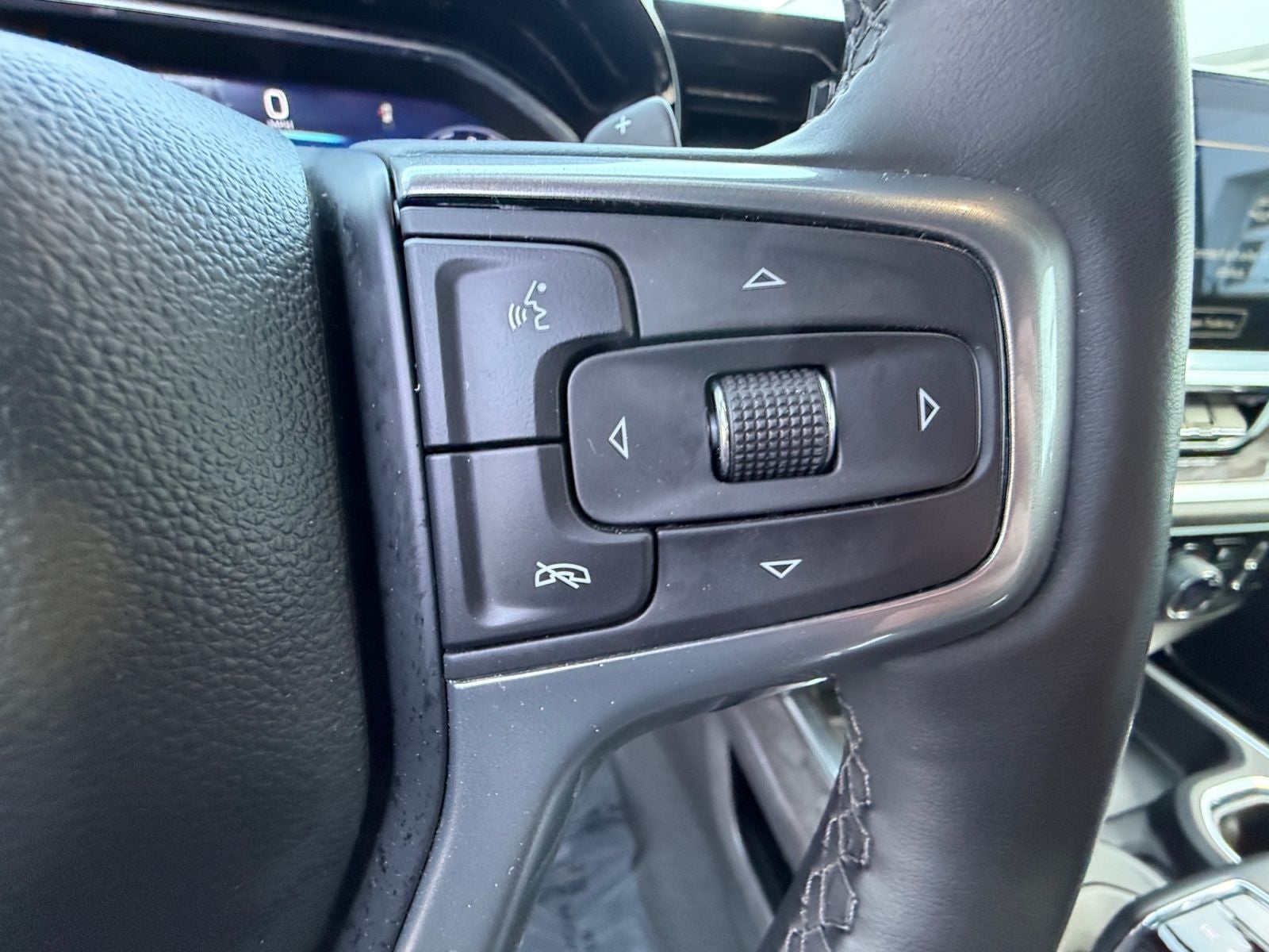 2025 Chevrolet Silverado 1500 4WD LTZ