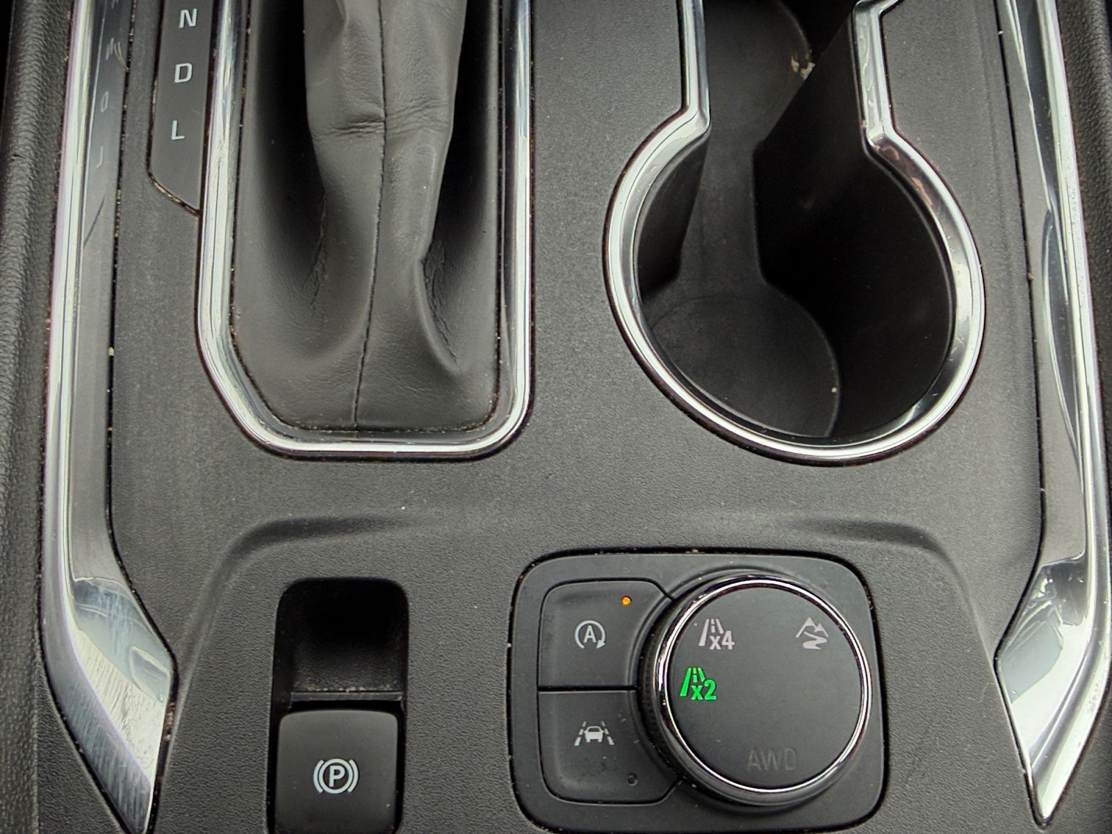 2023 Chevrolet Traverse AWD LT Cloth